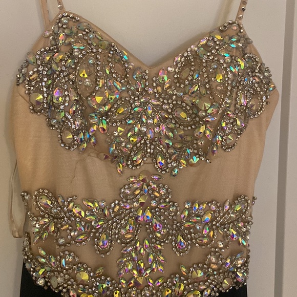 AnnyLee size Small prom dress - Picture 2 of 5